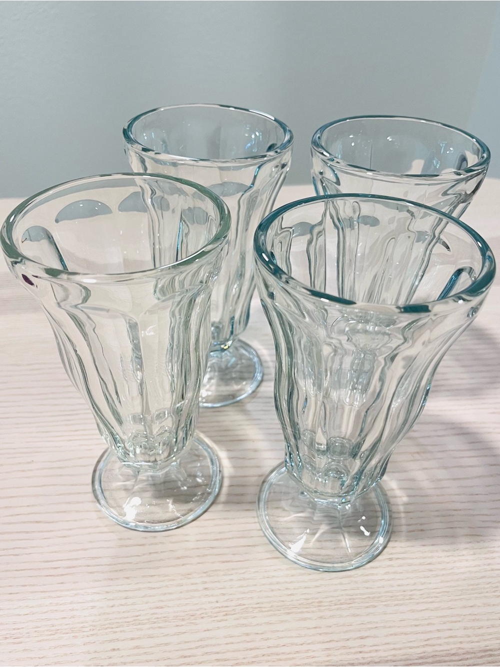 Vintage ice cream sundae, parfait milkshake dessert glasses. Set of 4. 7” tall